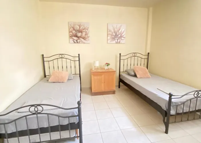 Primavera Villa Hanióti